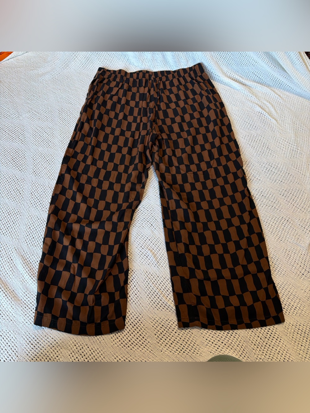 Old Navy Men's Brown and Black Checkered Joggers